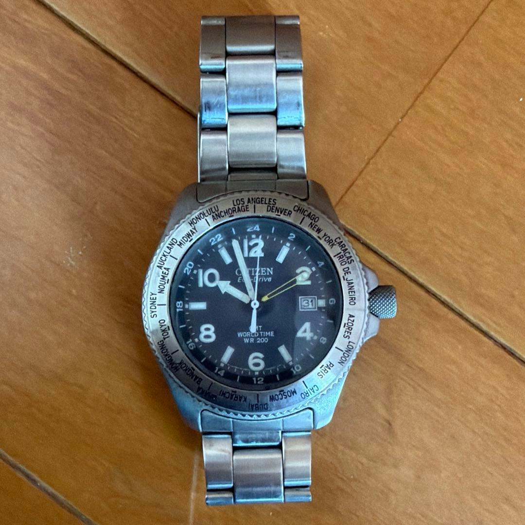 CITIZEN エコドライブ ブラックダイヤル