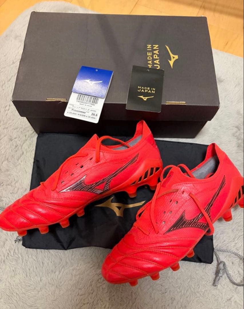 サッカースパイク　ミズノ　モレリアネオ3β レッド　限定カラー