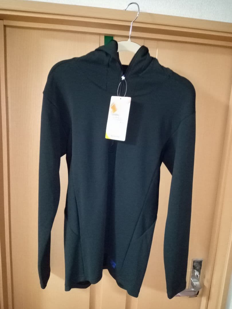 finetrack メリノスピンサーモフーディ M ブラック