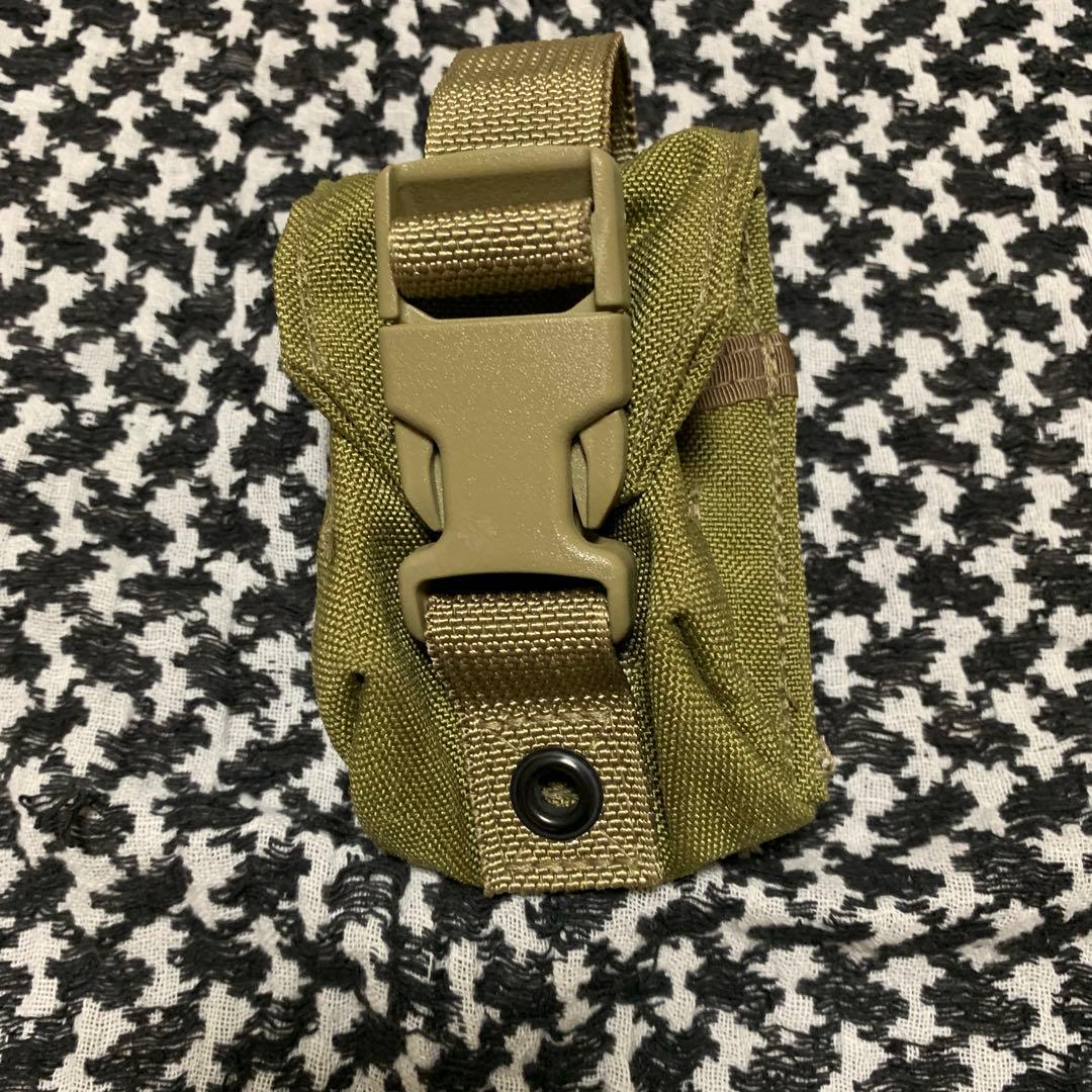 EAGLE プレートキャリア　ポーチ7点&ホルスター付フルセット　実物