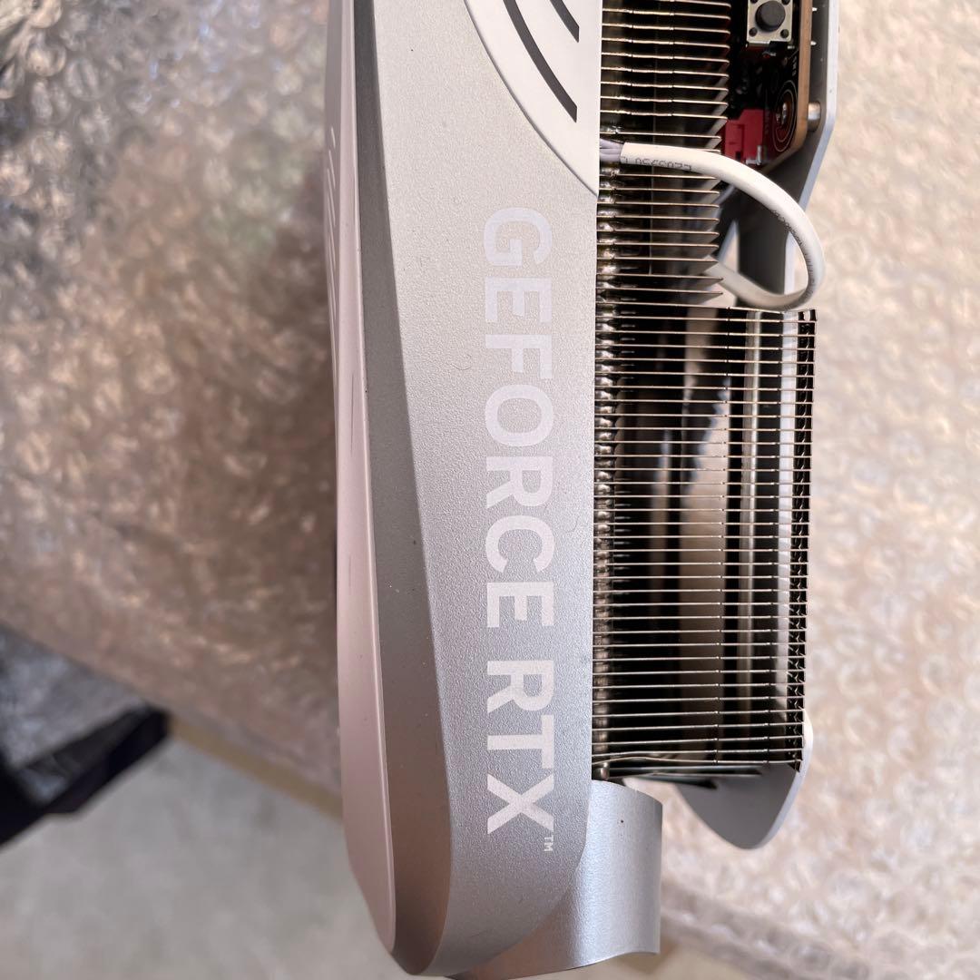 Geforce RTX4090 ZOTAC D TRINITY 月白