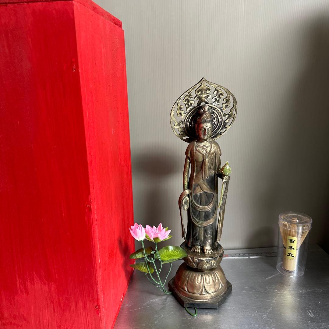 特大、銅製、観音、立像、38.センチ。塗り箱付き。