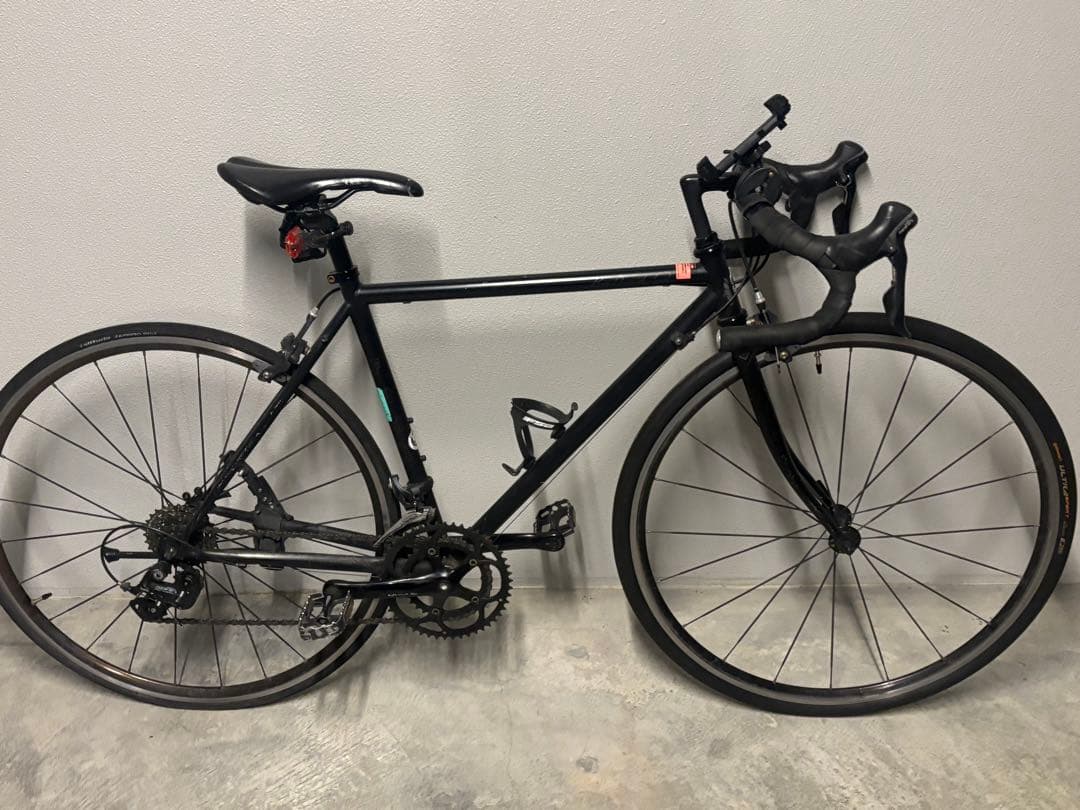 ロードバイク ブラック　fuji BALLAD Ω オメガ