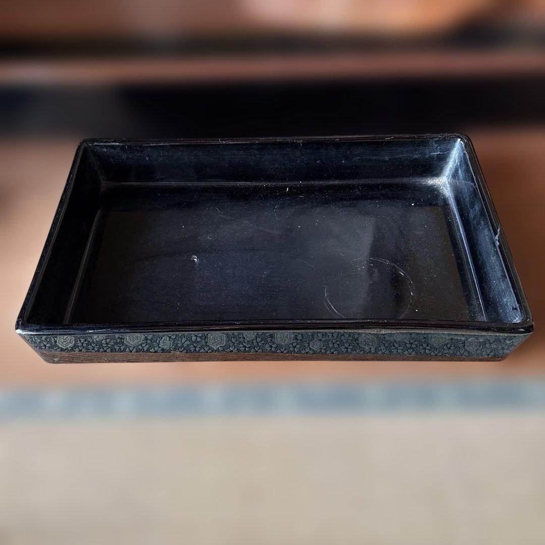 黒い長方形　黒色の陶器トレイ 花瓶