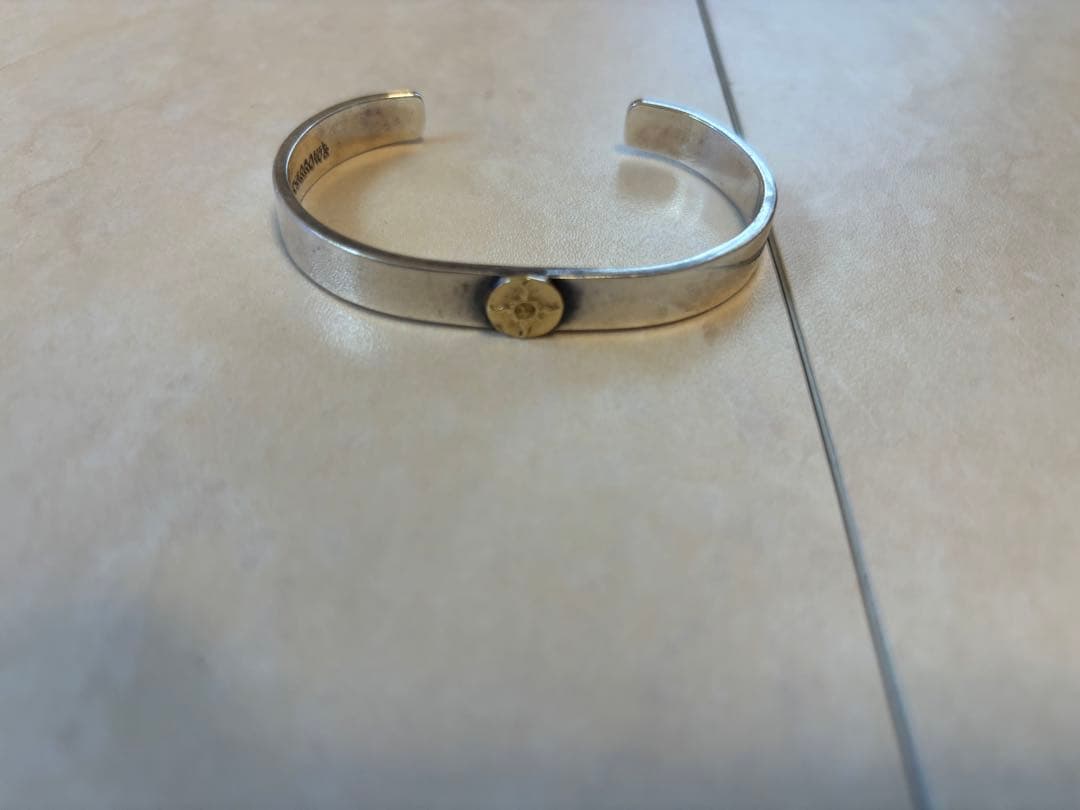 ファーストアローズ K18付き 平打ち8mm プレーンバングル