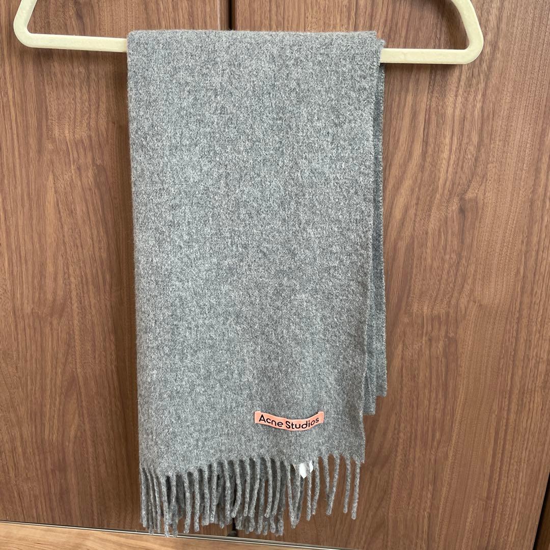 Acne Studiosマフラー