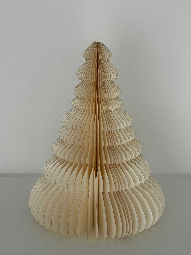 ザラホーム　クリスマス　ペーパー　フロアツリー