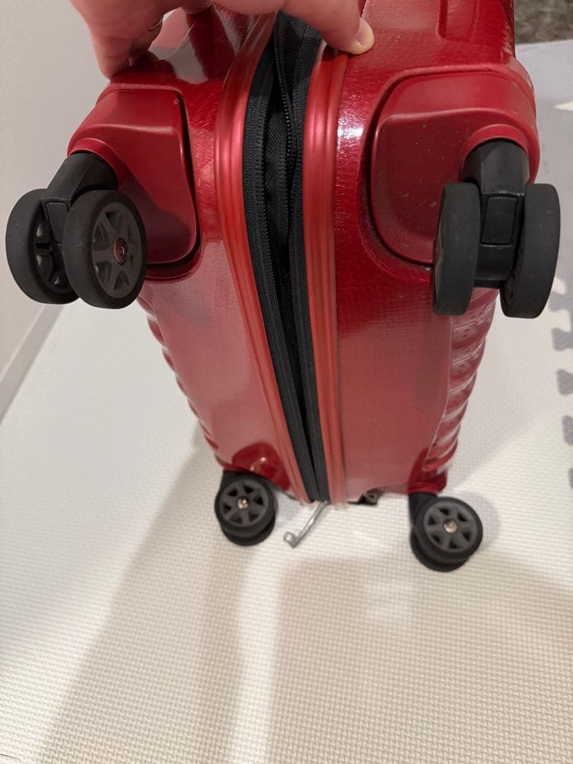 サムソナイトスーツケース