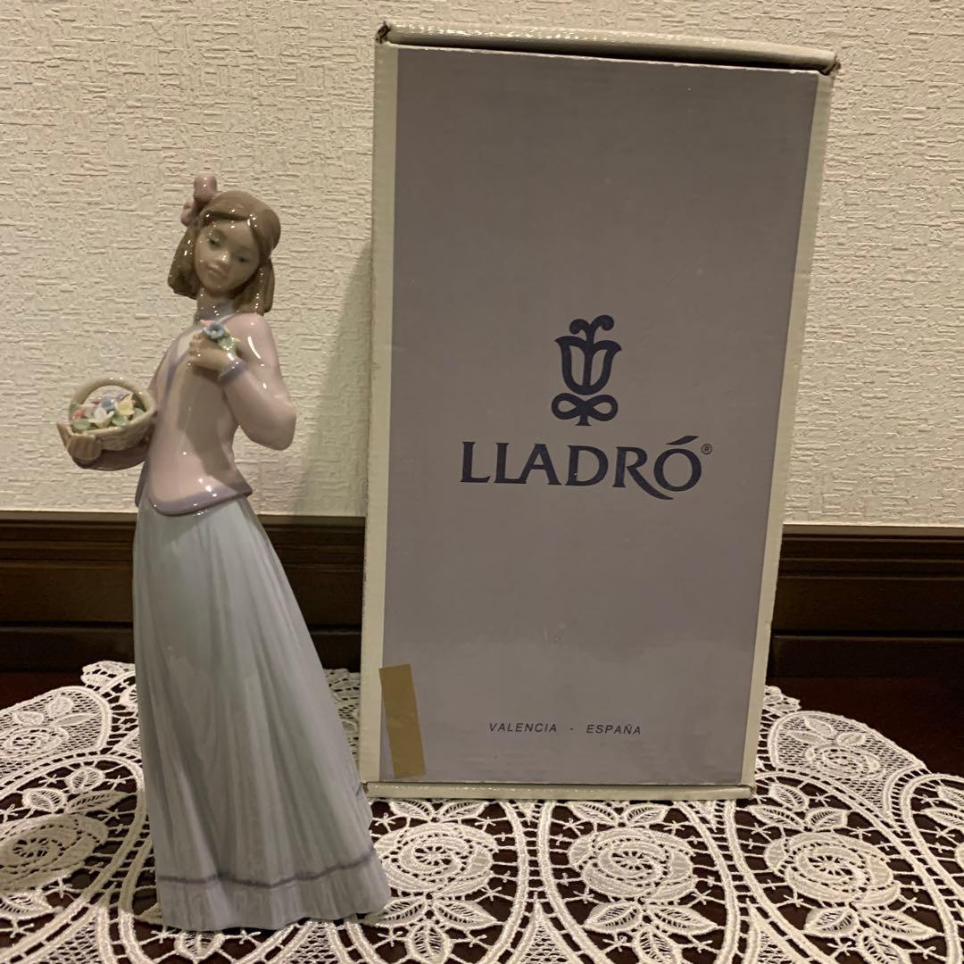 会員限定・希少】LLADRO リヤドロ　 『春の香り』箱付　陶器