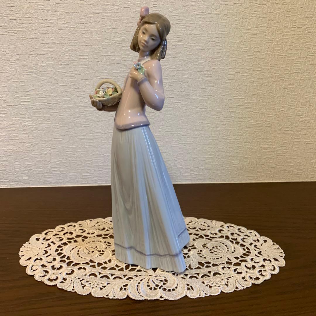 会員限定・希少】LLADRO リヤドロ　 『春の香り』箱付　陶器