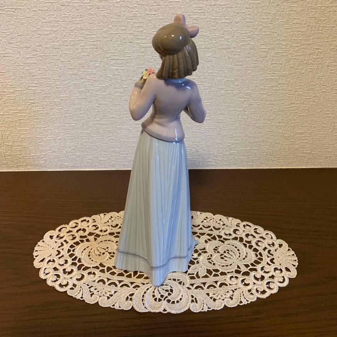 会員限定・希少】LLADRO リヤドロ　 『春の香り』箱付　陶器