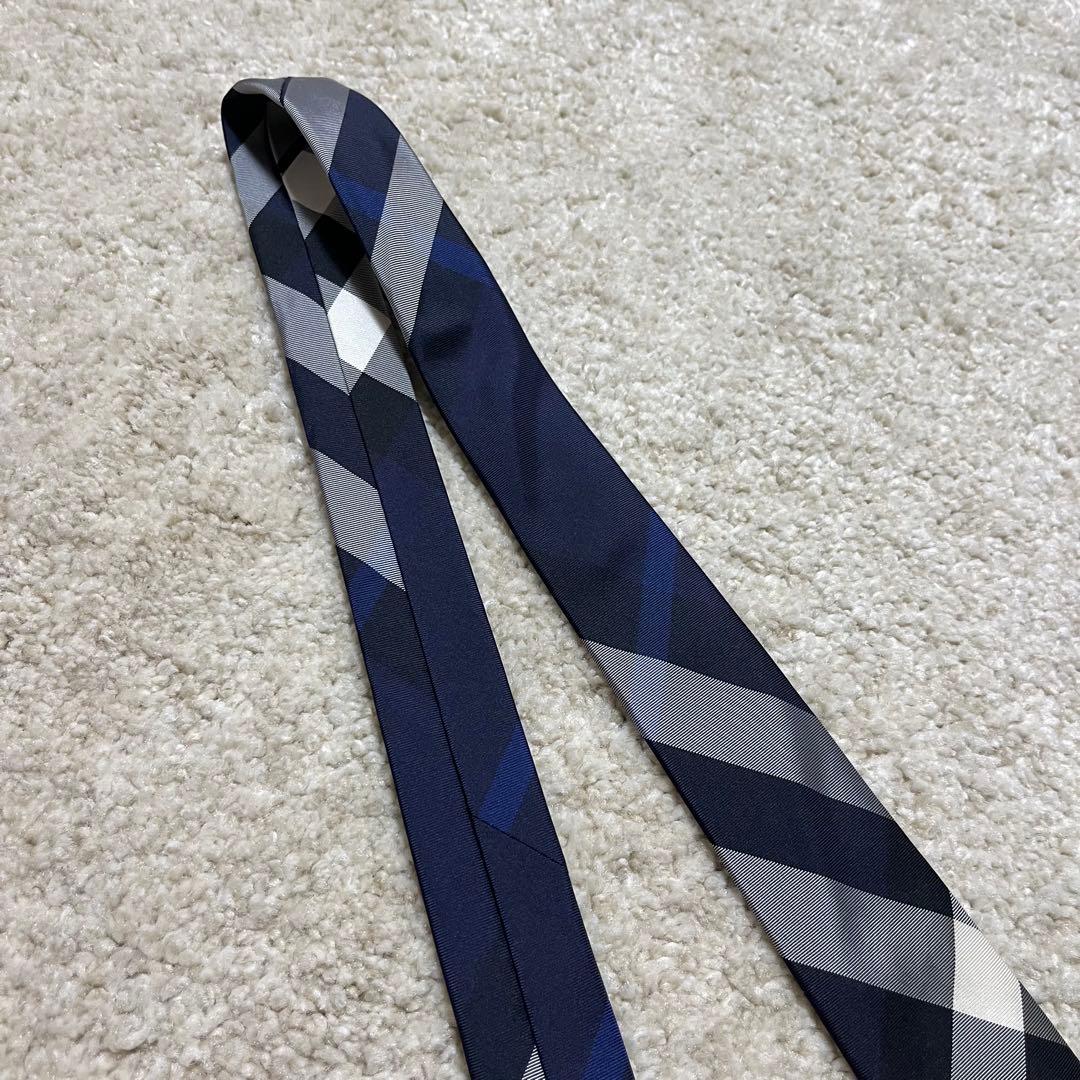 極美品 バーバリー ネクタイ 現行タグ ノバチェク クラシックカット