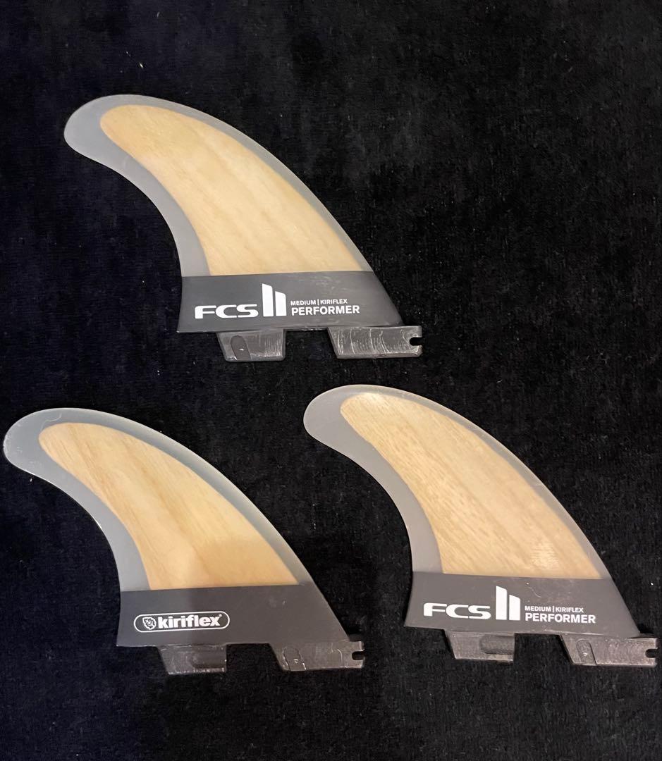 FCS2 フィン PERFORMER Kiriflex SizeＭ