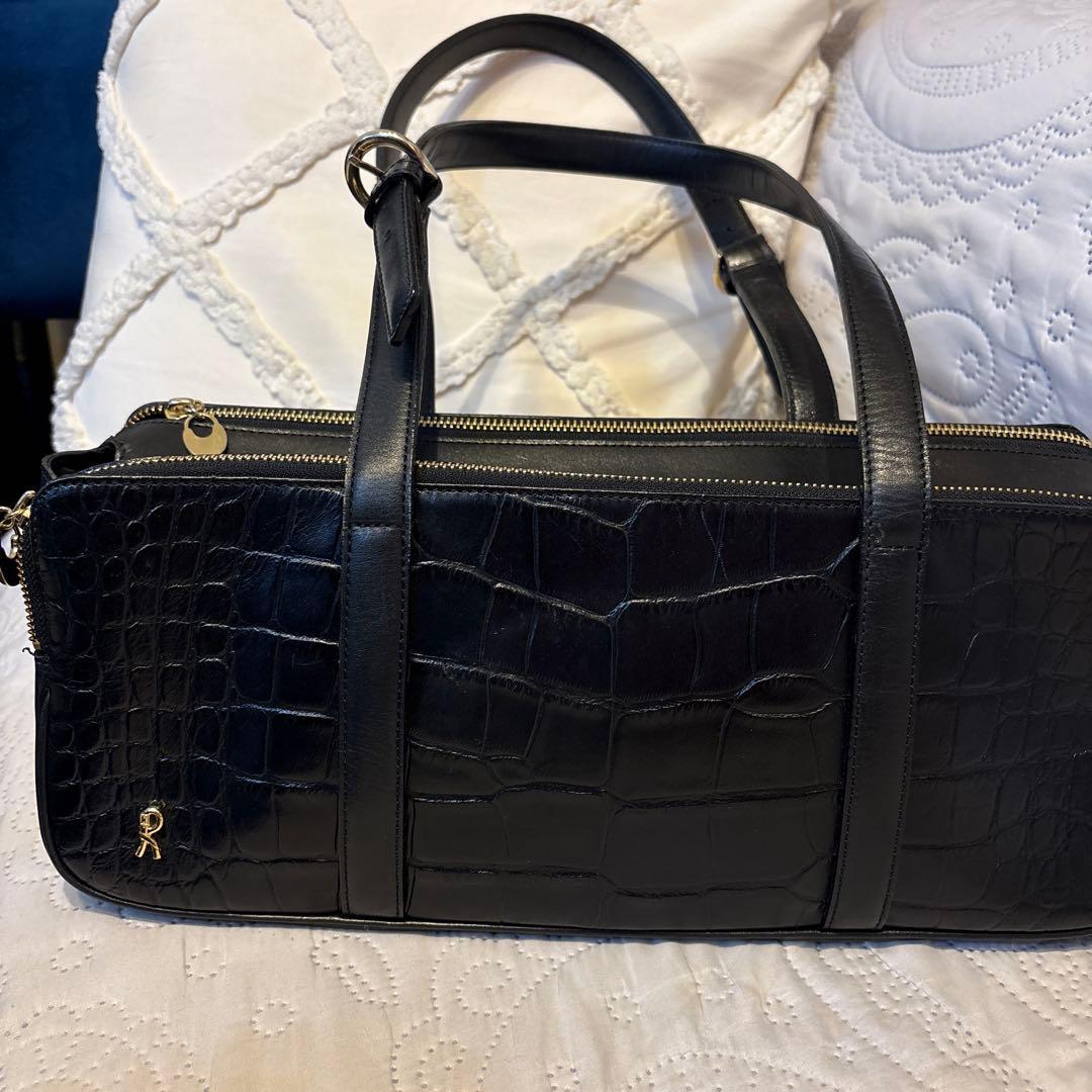 ロベルタ　ディ　カメリーノ　Tokyo 黒