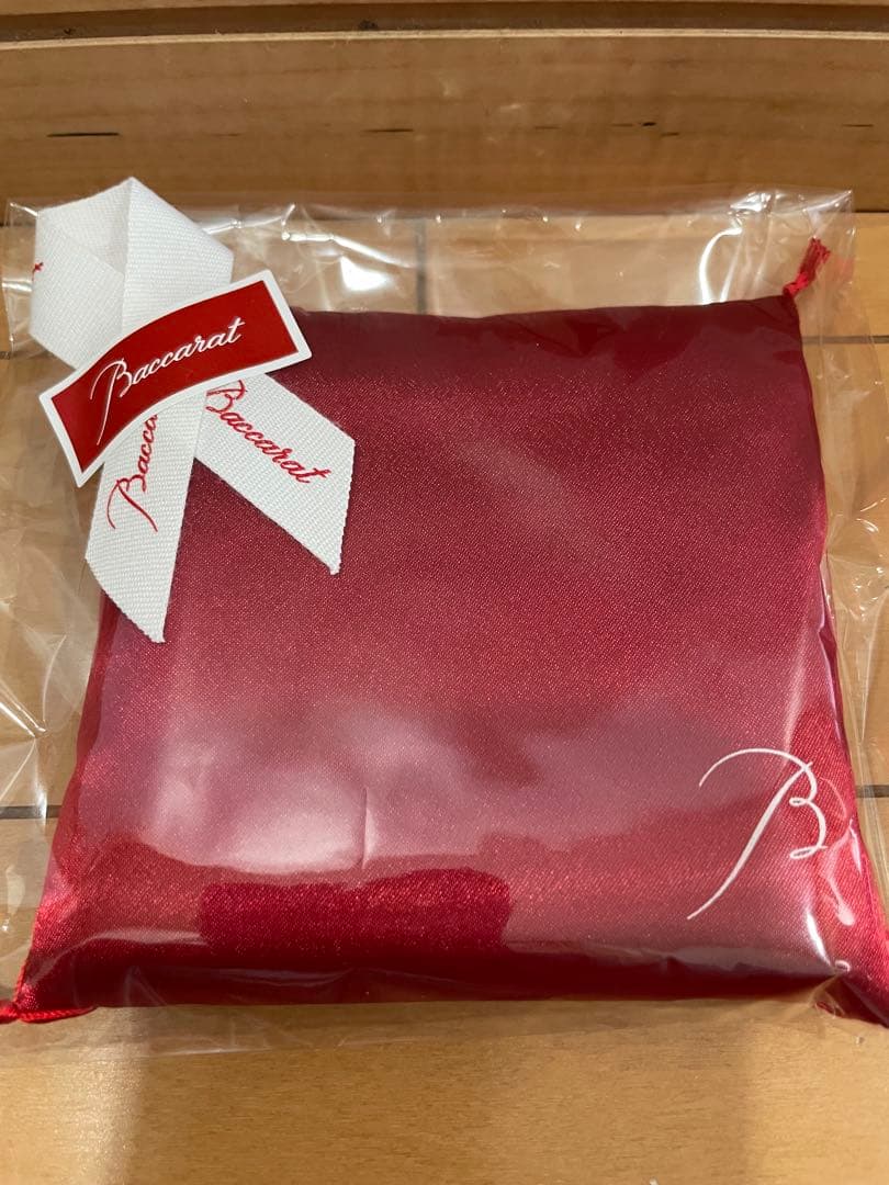 最新版　Baccarat（バカラ） 赤色 座布団　まねき猫　ダルマ用