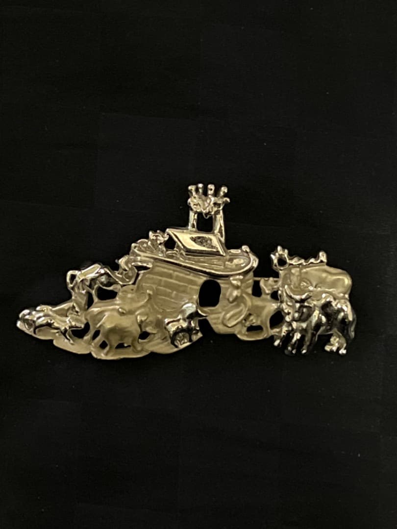 エナメルブローチ  ノアの方舟