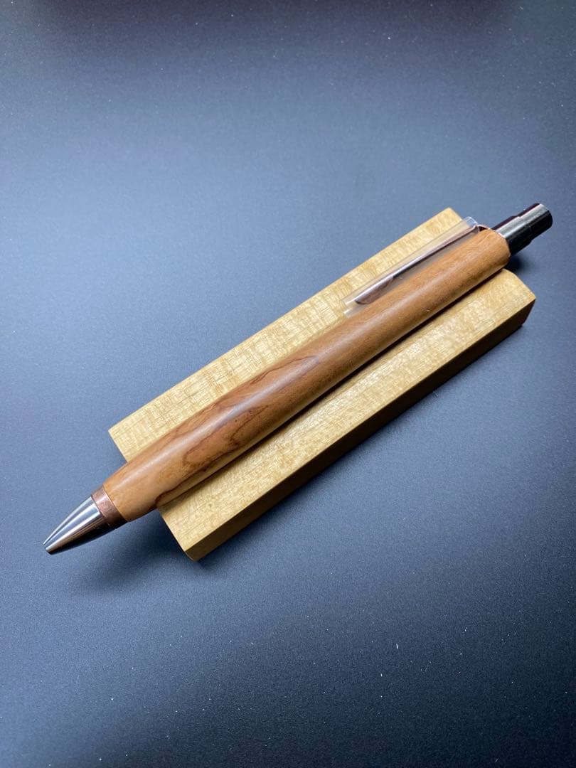 朱椿粋（あけつばき）ボールペン 旧ウッドペンクラフト 椿　数寄屋侘助