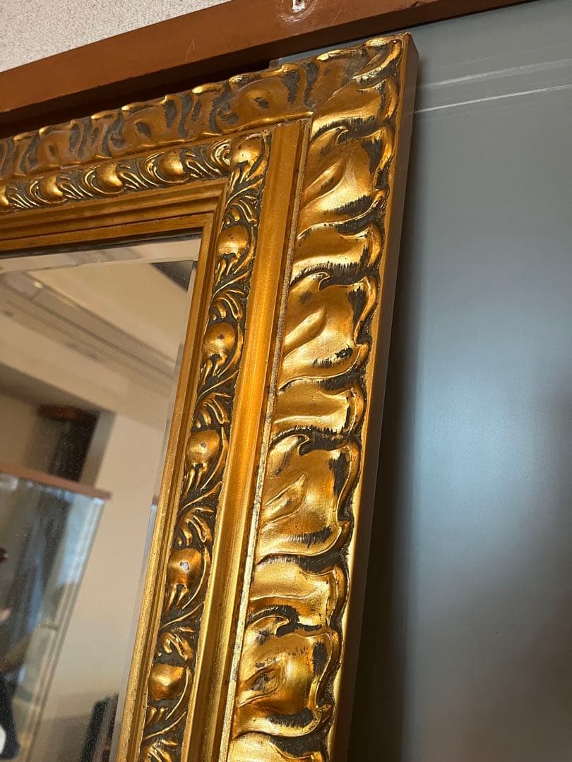 超メルカリ市特価で販売中！！3月18日まで！ 大型全身鏡 金色装飾フレーム