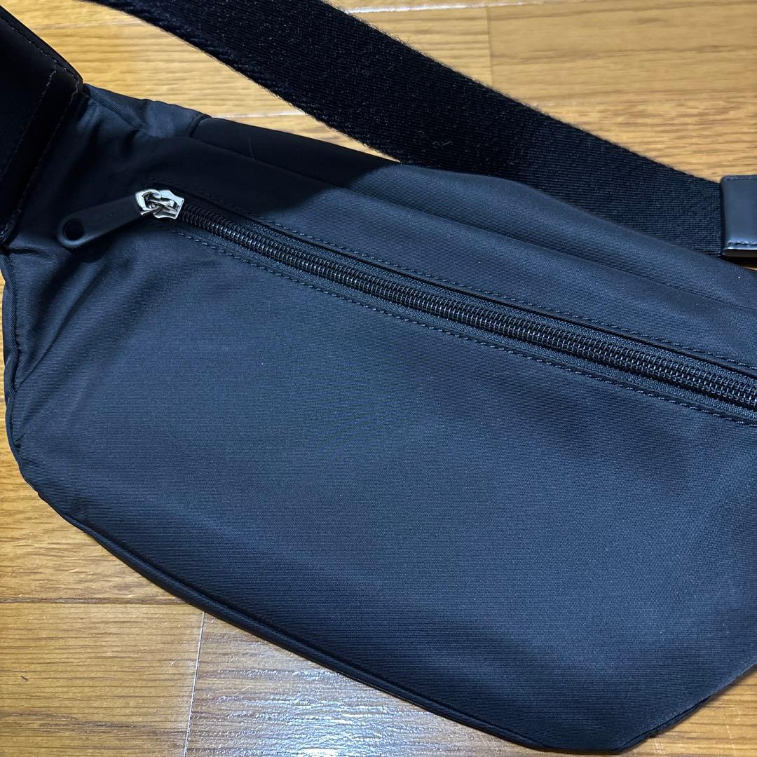 バーバリーボディバッグ