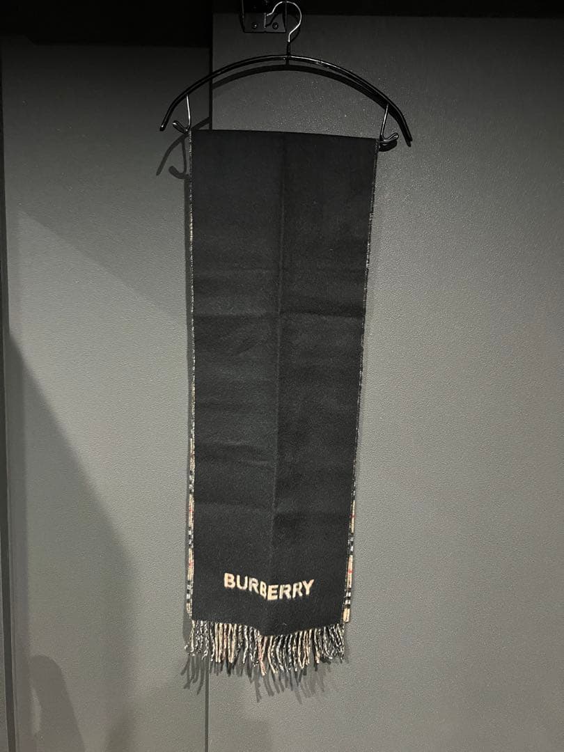 BURBERRY ブラック マフラー ウール