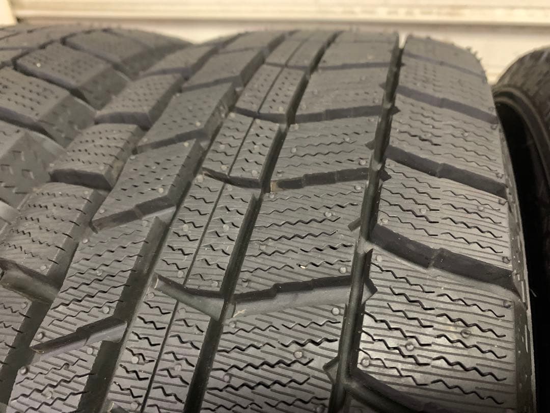 年末年始発送可能　195/65R15 新品同様　プリウス　ノア　ヴォクシー