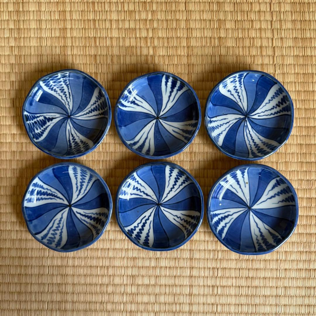 古伊万里 染付 捻り文 小皿 江戸時代 古染付 古波佐見 古美術 骨董 民藝