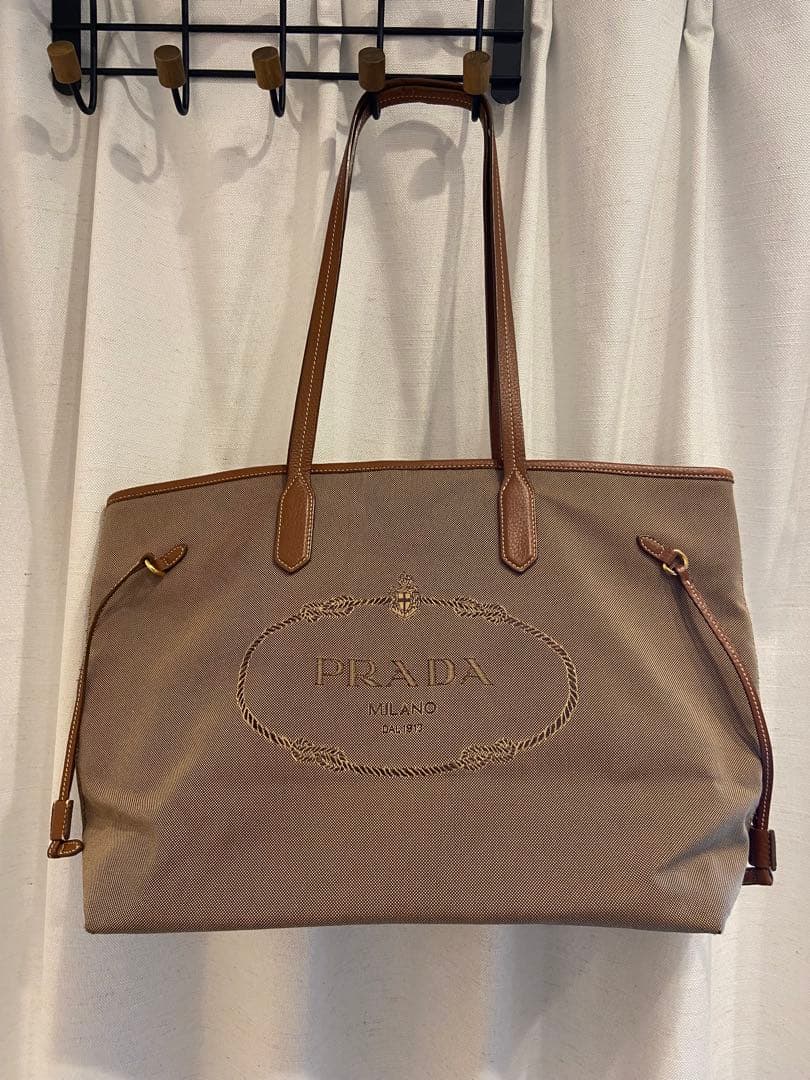 PRADA ブラウン キャンバストートバッグ