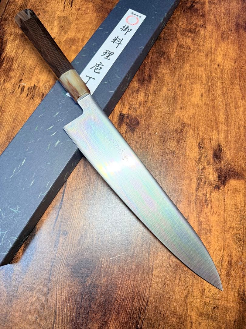 義弘作　和牛刀　包丁　9寸 VG-1鋼 全鋼　山脇刃物製作所　縞黒檀水牛八角柄