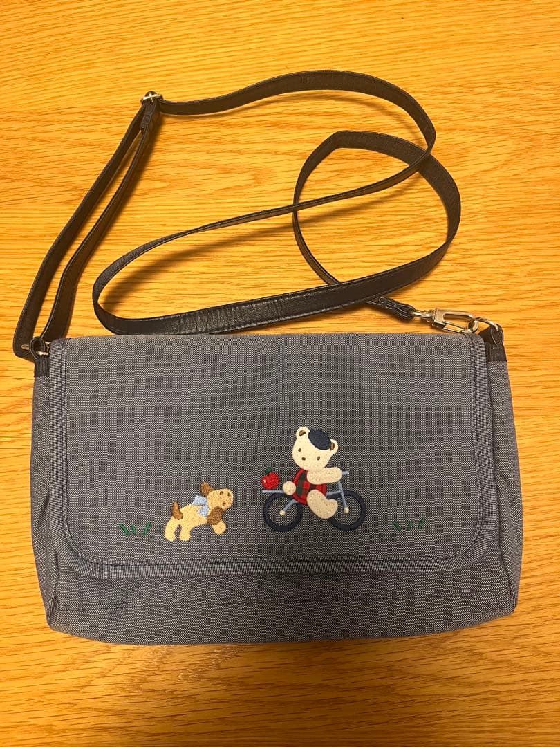 ファミリア　ショルダー　バッグ