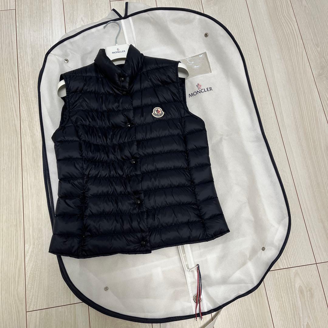 MONCLER モンクレールLIANEダウンベスト２