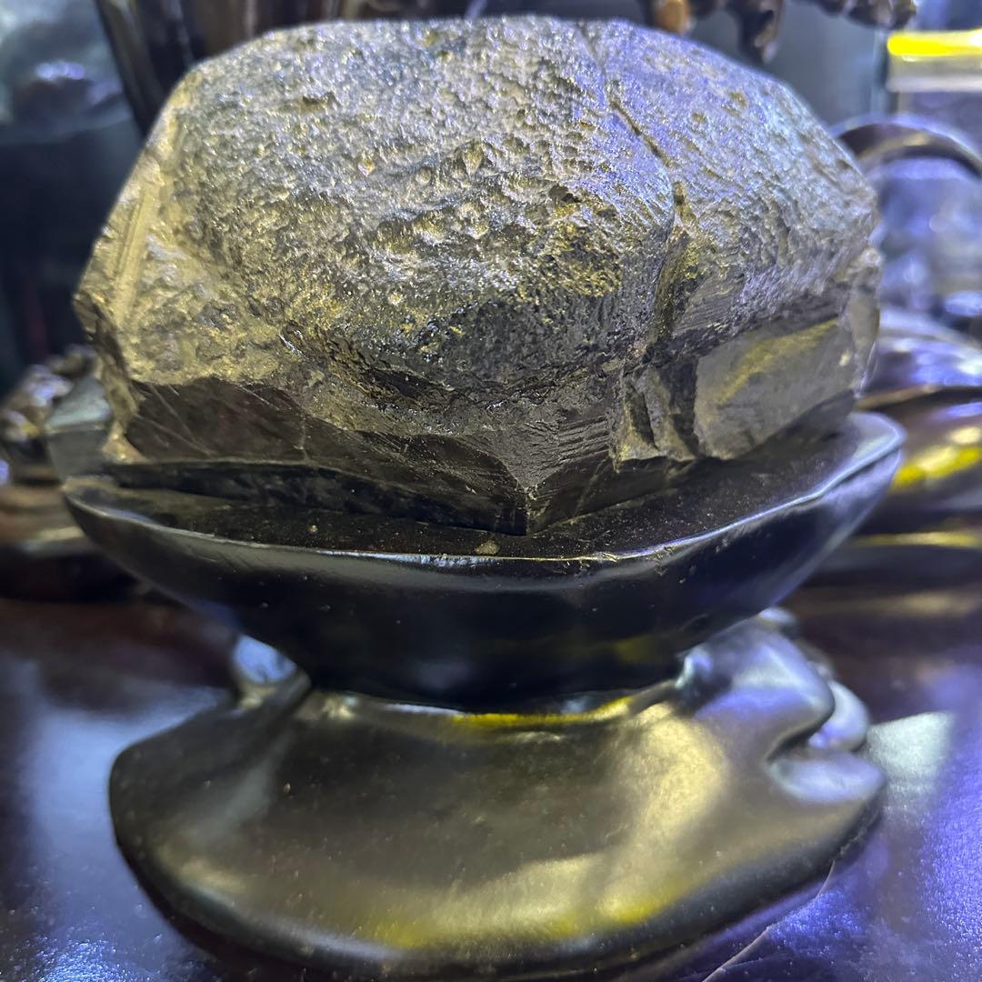 天然石アメジストのドーム　置物　台座付きG.40