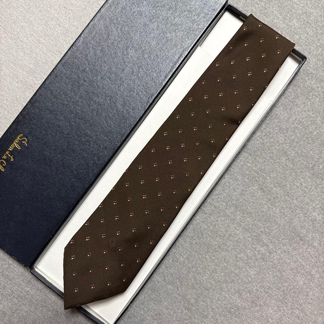クリスチャンディオール　、バーバリー　ネクタイ　まとめて二本