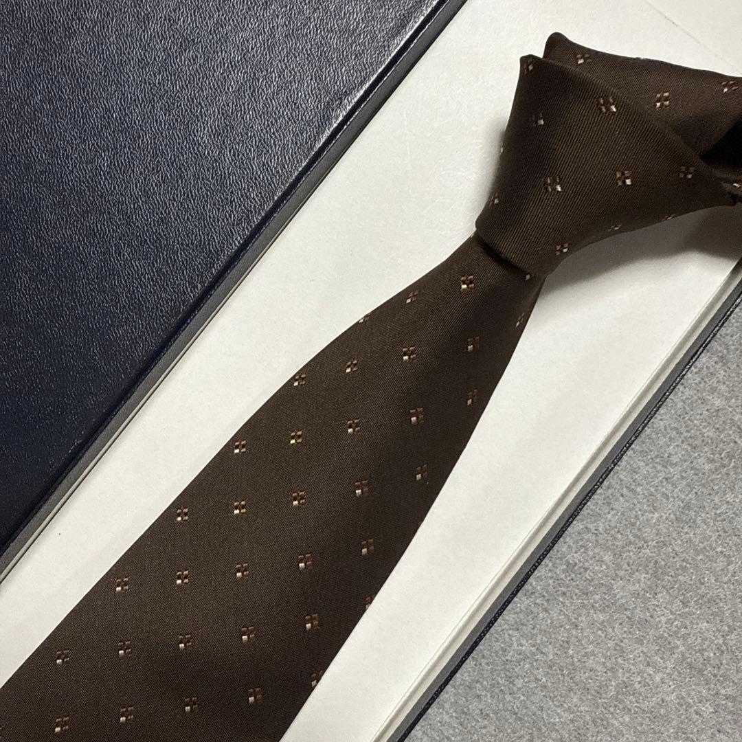 クリスチャンディオール　、バーバリー　ネクタイ　まとめて二本