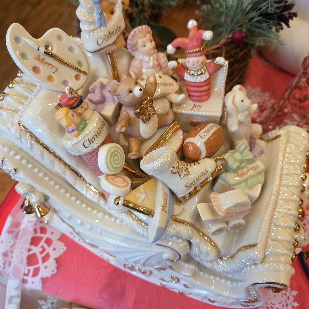 クリスマス　サンタのソリ