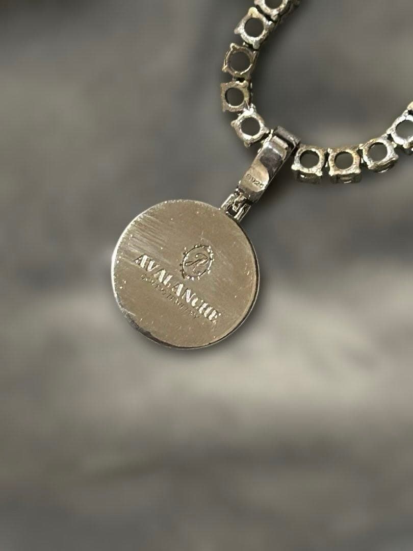 AVALANCHE メダル型ネックレス　マリア