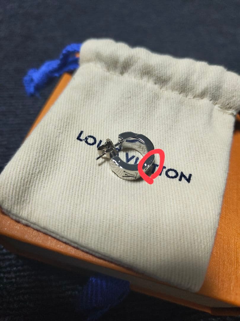 Louis Vuitton ピアス
