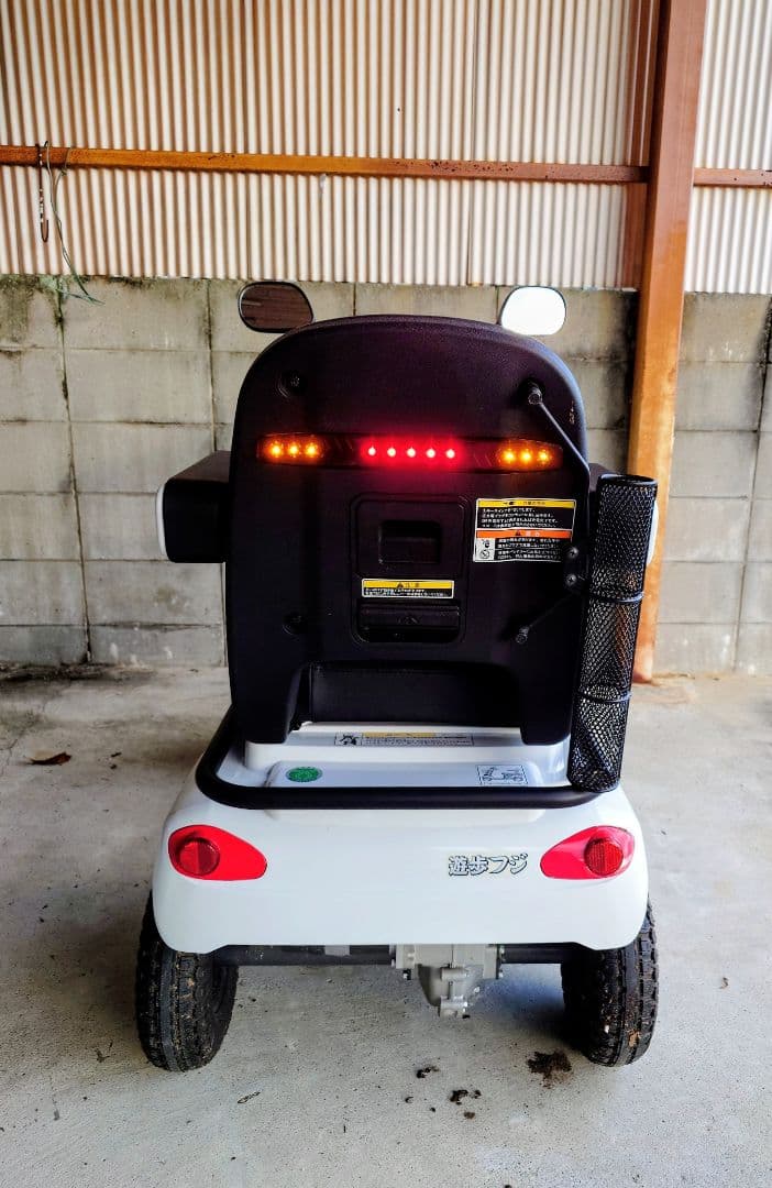 [引取限定] 美品 SERIO セリオ 遊歩フジ セニアカー ホワイト 白