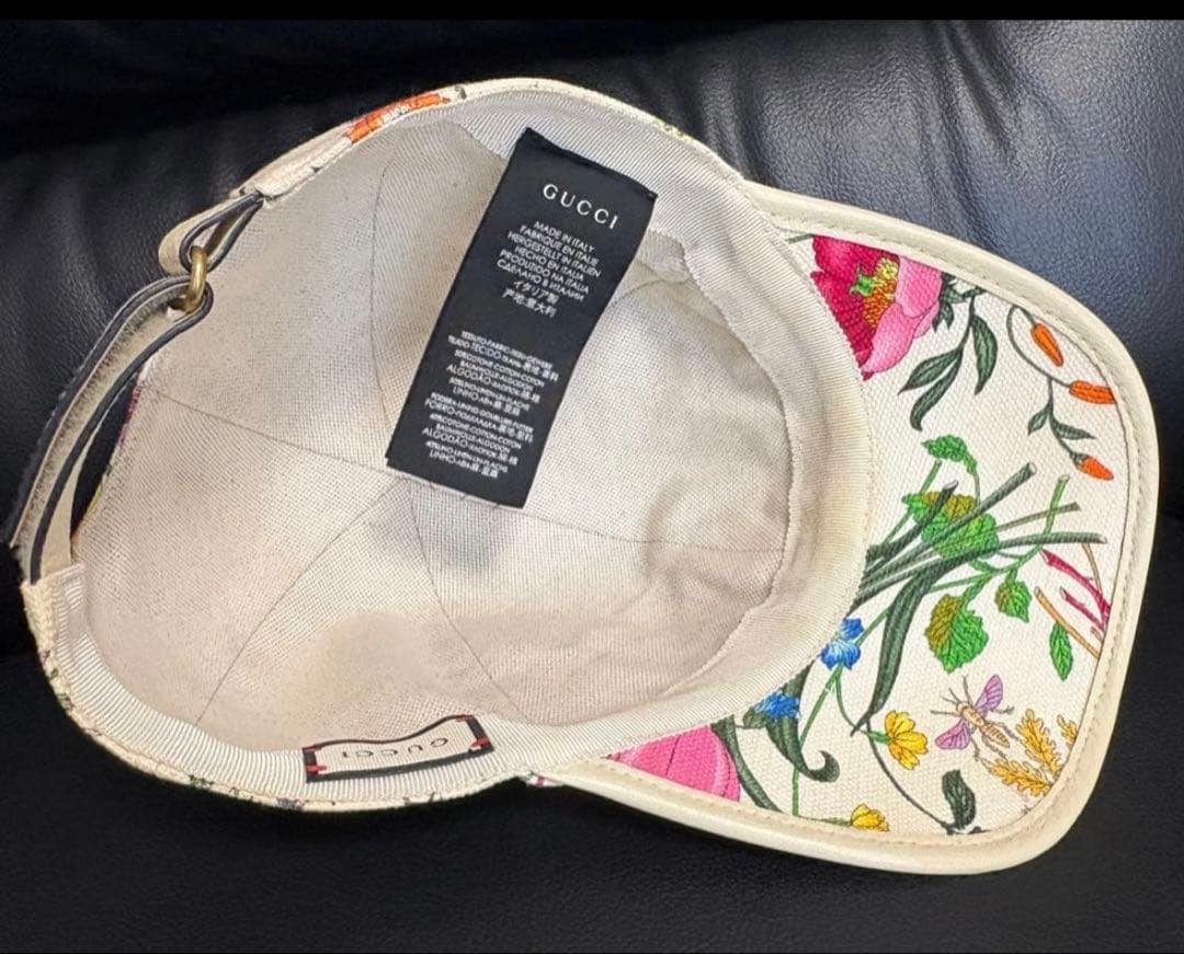 GUCCI フラワープリント ベースボールキャップ