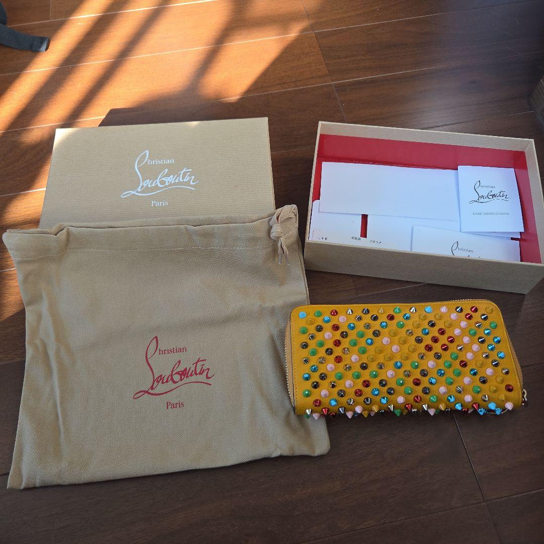 クリスチャンルブタン パネトーネ マルチカラースタッズ