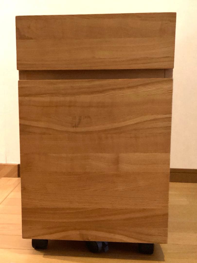 無印良品　学習机キャビネット　タモ材オーク材？