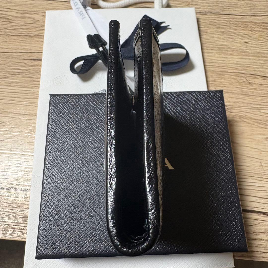 【値下げ】プラダ　美品　ソフトルックスレザー　メンズ二つ折り財布