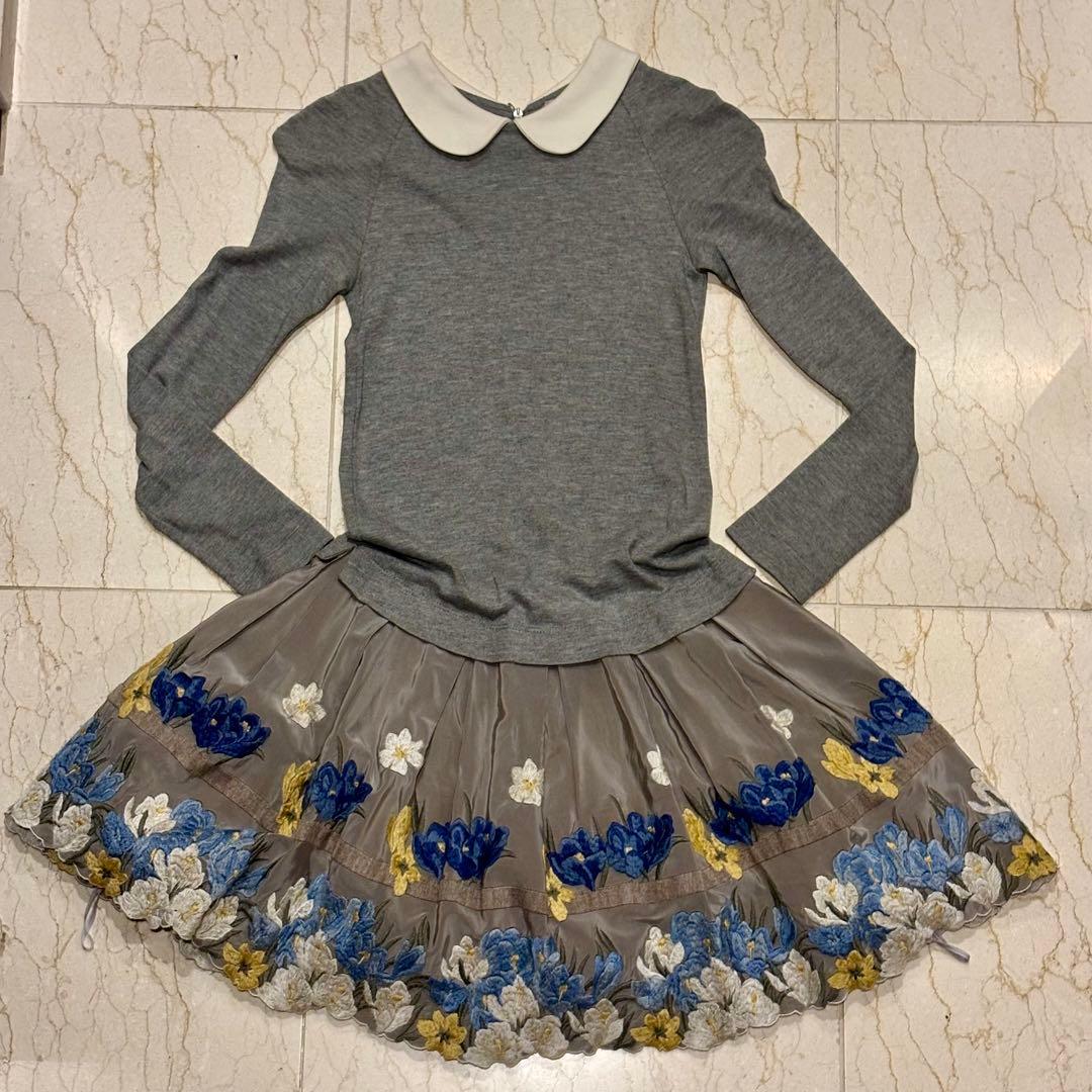 美品 MONNALISA　モナリザ　刺繍 ワンピース　８Ｙ　128センチ 入学式