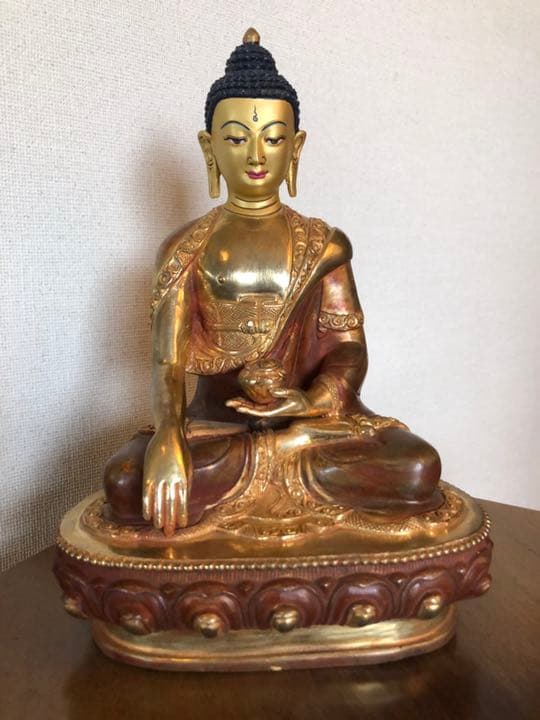 ブッダ像ー金張り  Buddha StatueーGold Ｐlated
