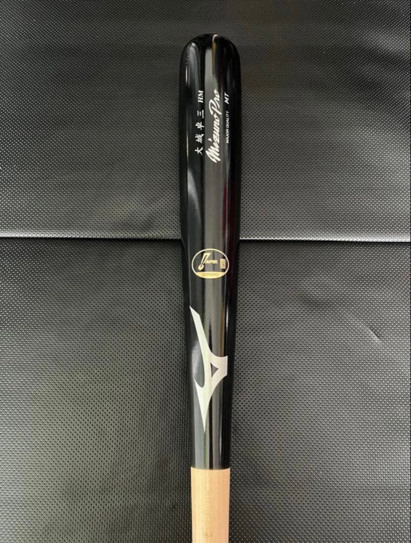 読売ジャイアンツ　巨人　大城卓三 #24　バット NPBマーク 支給品　実使用