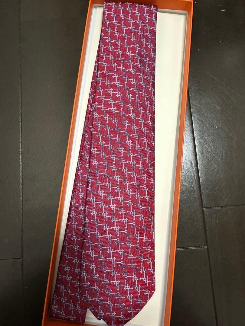 【新品箱つき】HERMESネクタイ