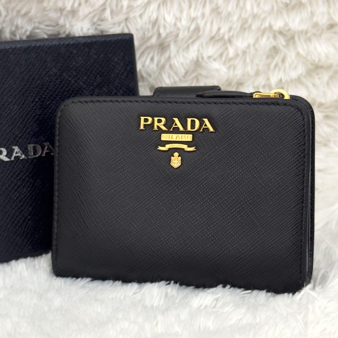 美品✨PRADA プラダ サフィアーノ 財布 ブラック 二つ折り レザー