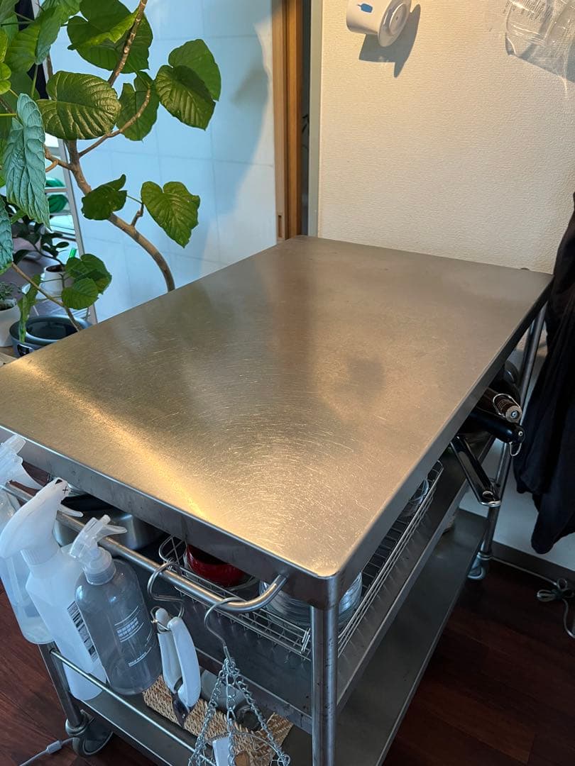 ステンレススチール製キャスター付きワゴン