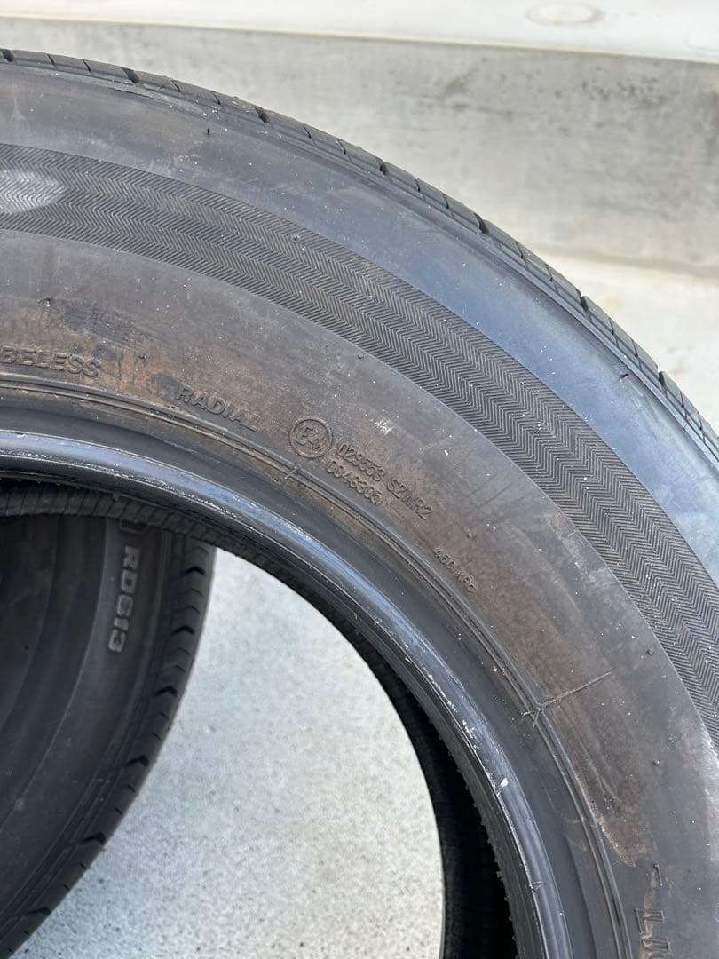 ハイエース15インチ 新車外し4本　2025年製造