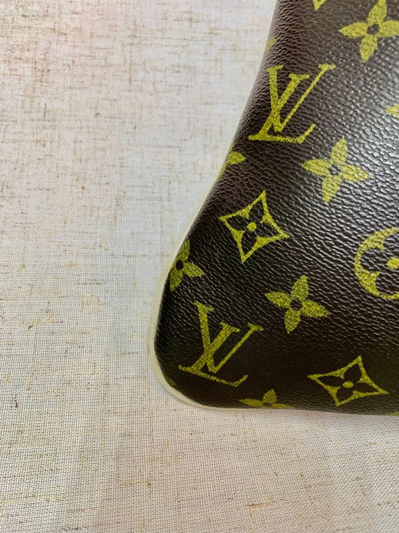 ルイヴィトン　クッション