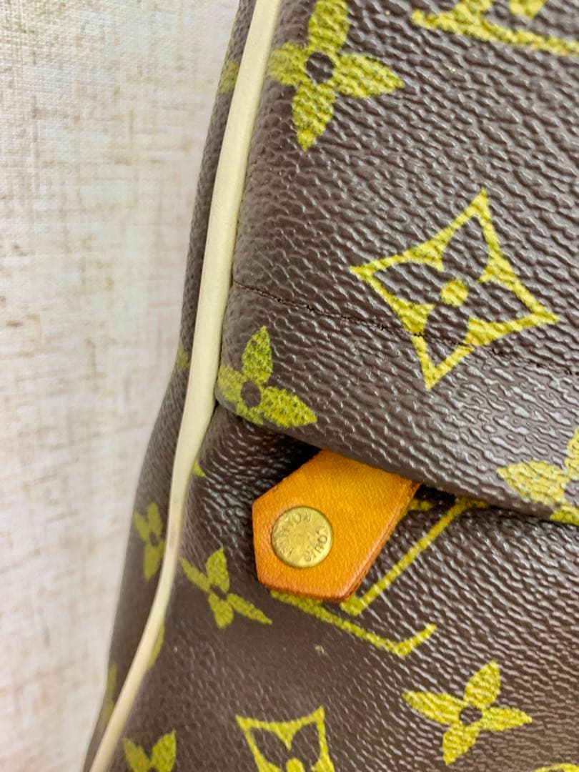 ルイヴィトン　クッション